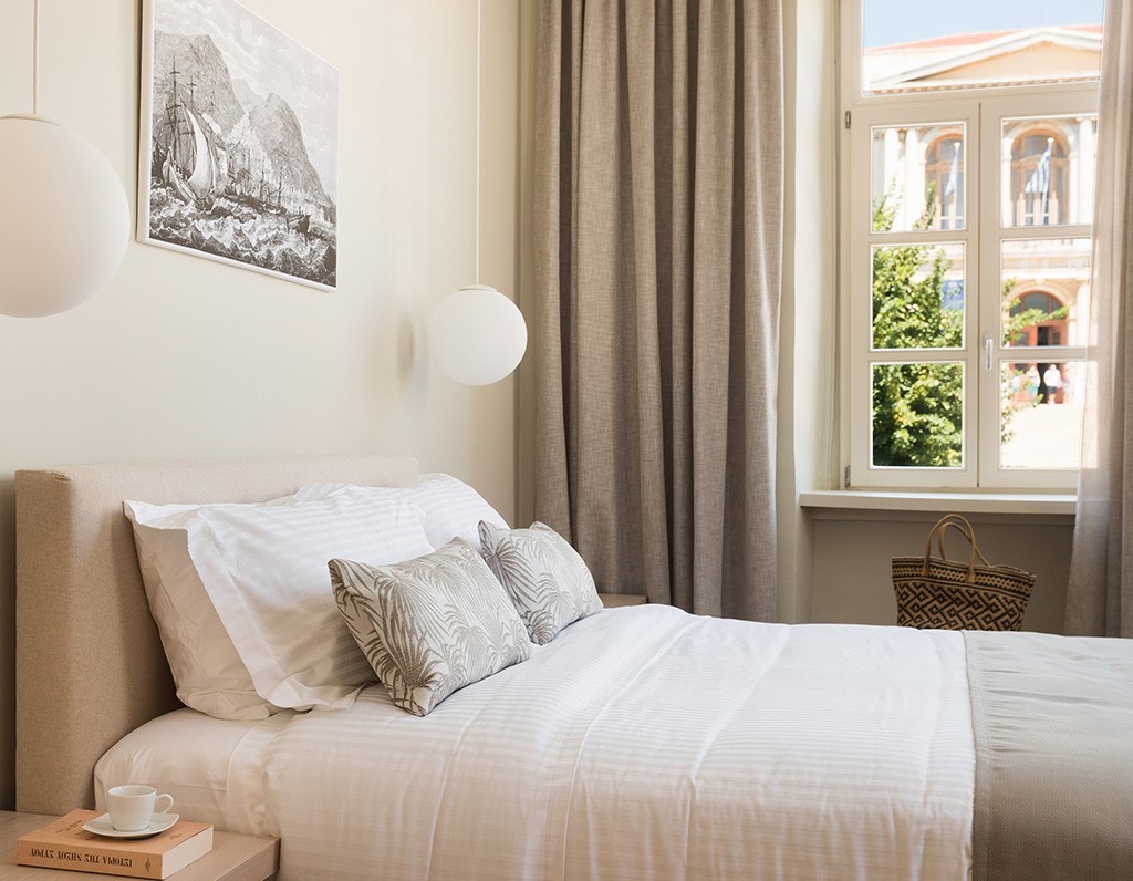 Deluxe Suite with City View